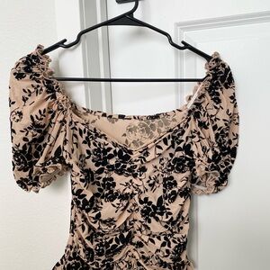 Black and Tan Floral Patterned Top